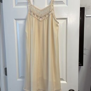 Flying Tomato size Large cream chiffon dress